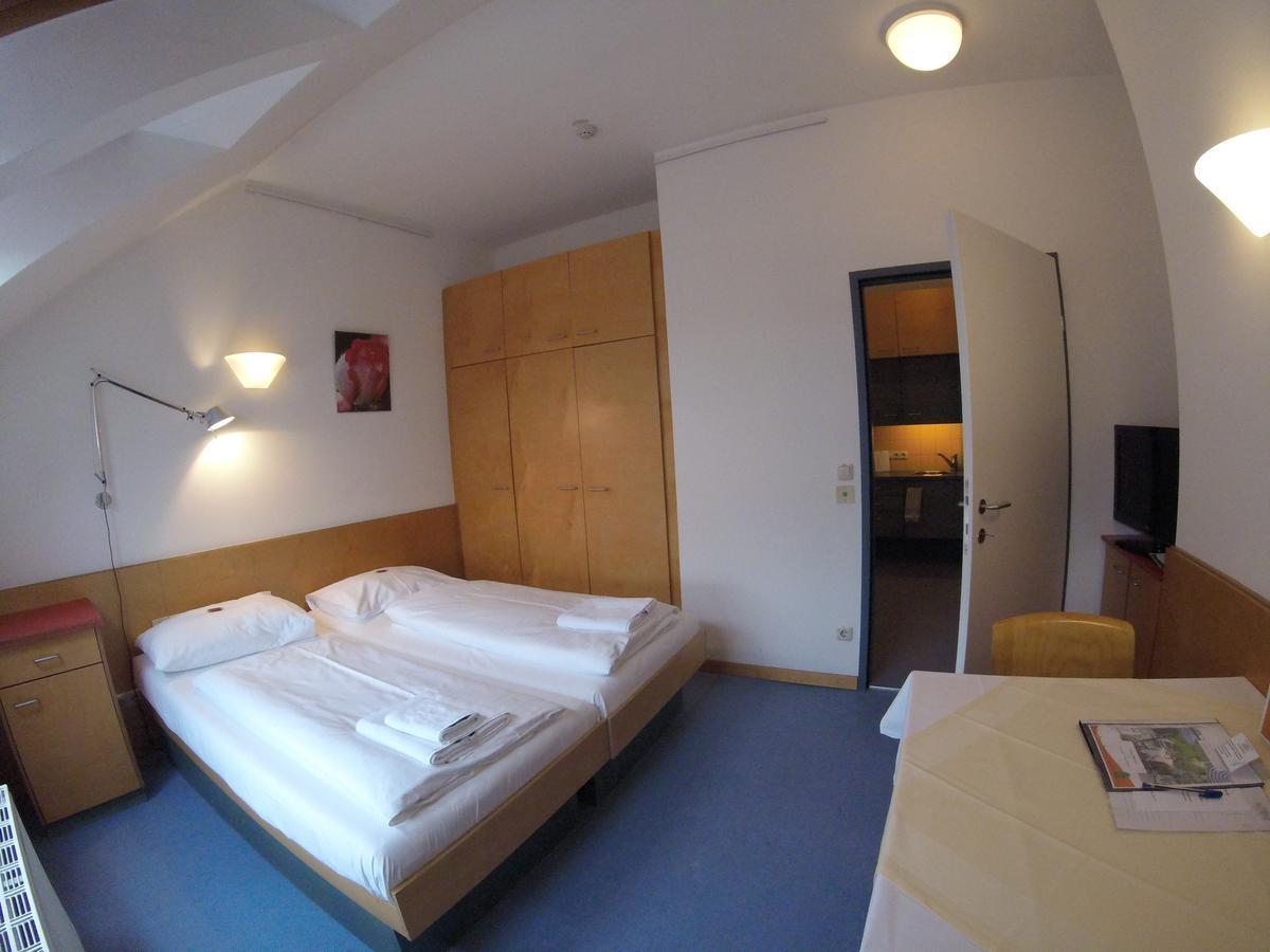 Haus Mobene - Hotel Garni Graz Exterior foto